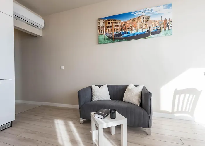 Paradise Sea View וארנה