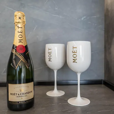 Апартаменти Paradise Sea View Варна