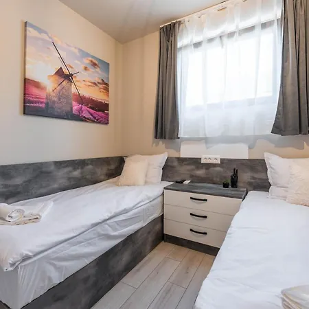 Paradise Sea View Апартаменти